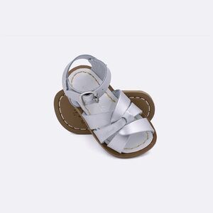 Salt Water by Hoy Hoyway sandals the original Salt Water 7 silver